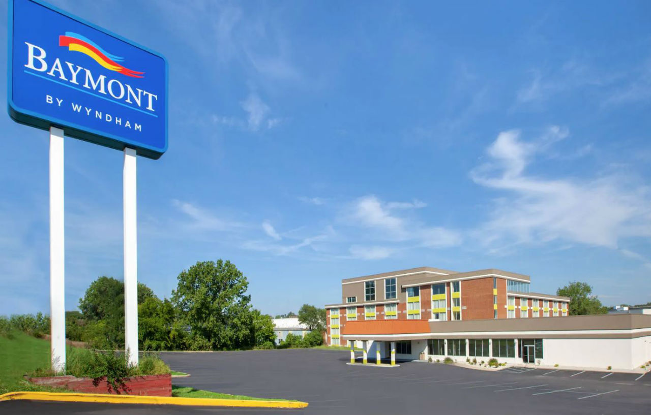 Hotel Baymont By Wyndham Grand Rapids Near Downtown Wyoming Exterior foto